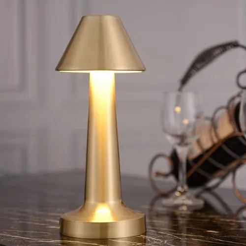 چراغ شارژی پرتابل